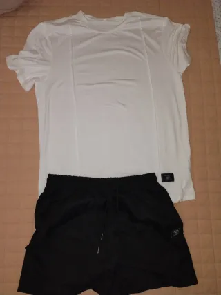 set t shirt e pantaloncini Taglia M