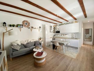 Piso en venta en Castillejos en Madrid