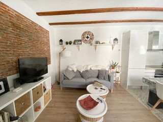Piso en venta en Castillejos en Madrid