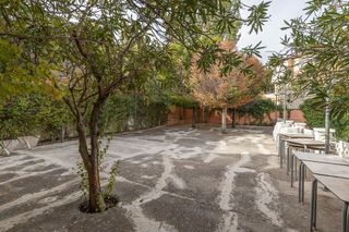 Local comercial en venta en Zubia (La)