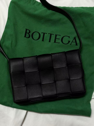 Bottega Veneta Cassette Negra