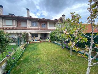 Casa adosada en venta en Cihuri