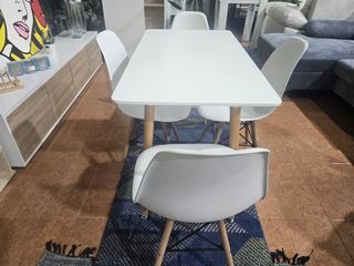 Mesa Nórdica 120cm + 4 Sillas Blancas