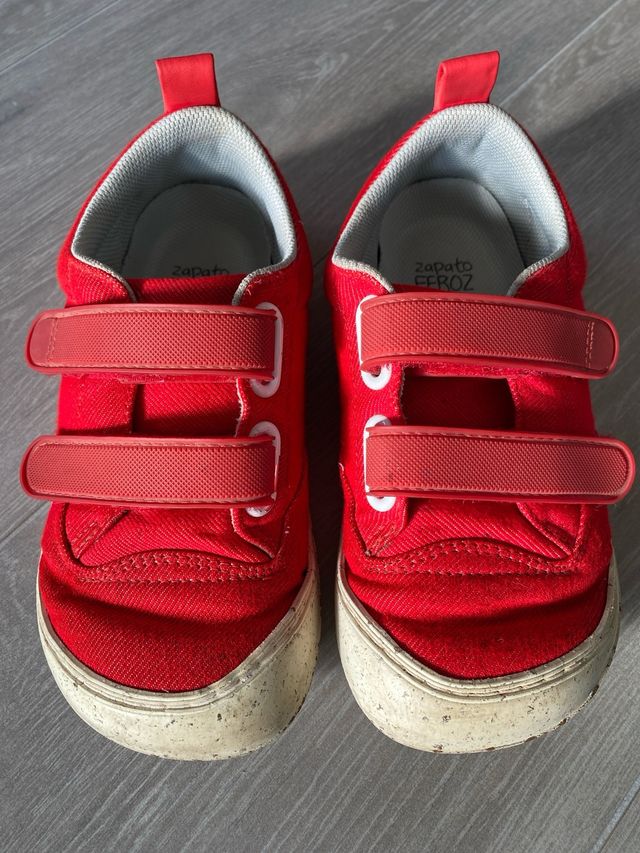 Zapato Feroz, modelo Aldaia color rojo. Talla 31