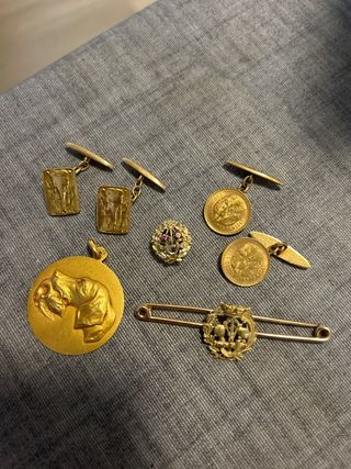 Lote Joyas Oro: Gemelos, Monedas, Broche