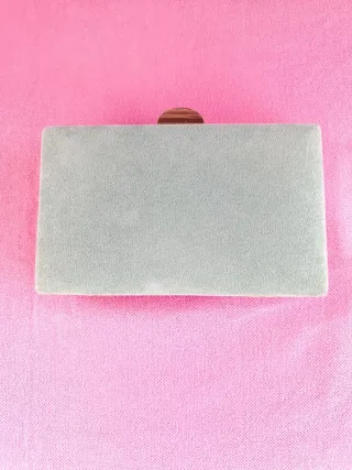 Bolso de fiesta verde clarito
RESTO DE TIENDA 