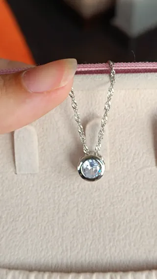 Collar plata circonita redondo