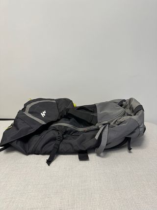 Mochila Montaña Trekking Forclaz 70L Quechua