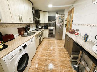 Casa adosada en venta en Loeches
