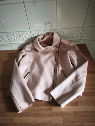 Cazadora ante rosa Kiabi Talla S
