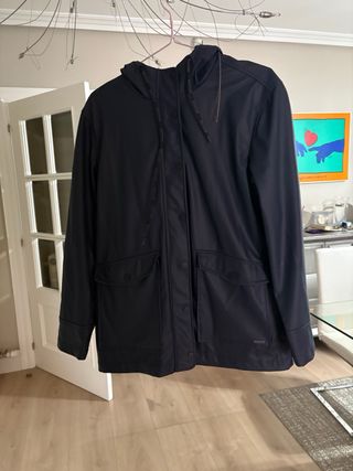 Parka azul marino Brownie Usada 2 Veces