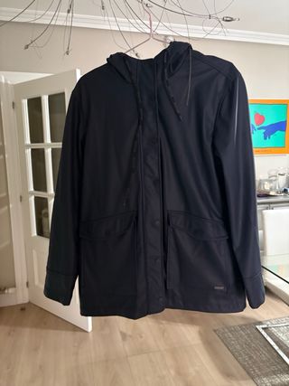 Parka azul marino Brownie Usada 2 Veces