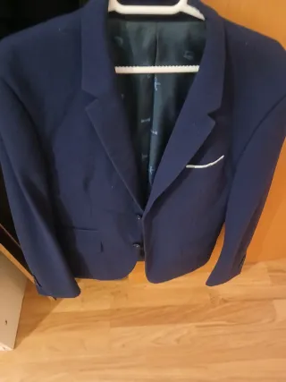 Traje chaqueta azul como nuevo y zapatos