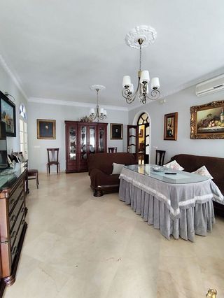 Casa adosada en venta en Pilas