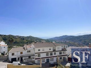 Casa adosada en venta en Cómpeta