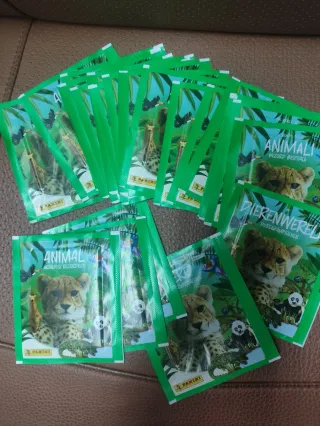 Sobres Cromos Panini Animales