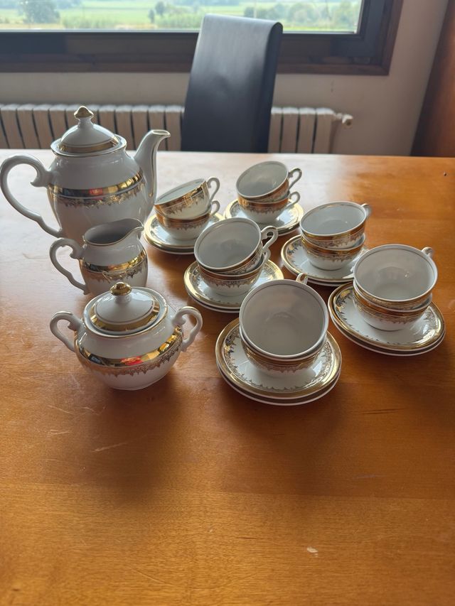 Juego de café completo porcelana y oro