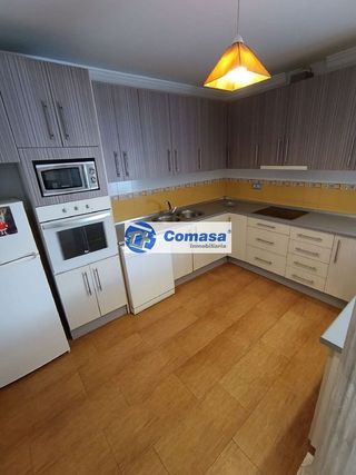 Casa adosada en venta en Martos