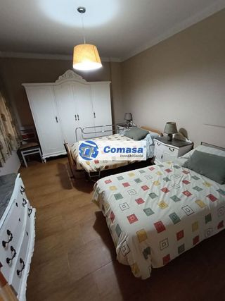 Casa adosada en venta en Martos