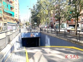 Garaje en venta en Pubilla Cases en Hospitalet de Llobregat, L´