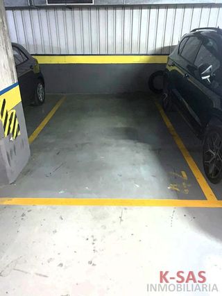 Garaje en venta en Pubilla Cases en Hospitalet de Llobregat, L´