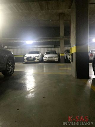 Garaje en venta en Pubilla Cases en Hospitalet de Llobregat, L´