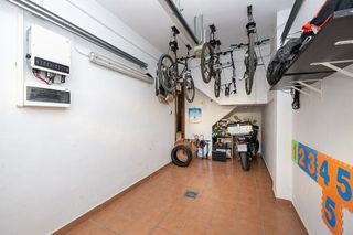Casa adosada en venta en Zubia (La)