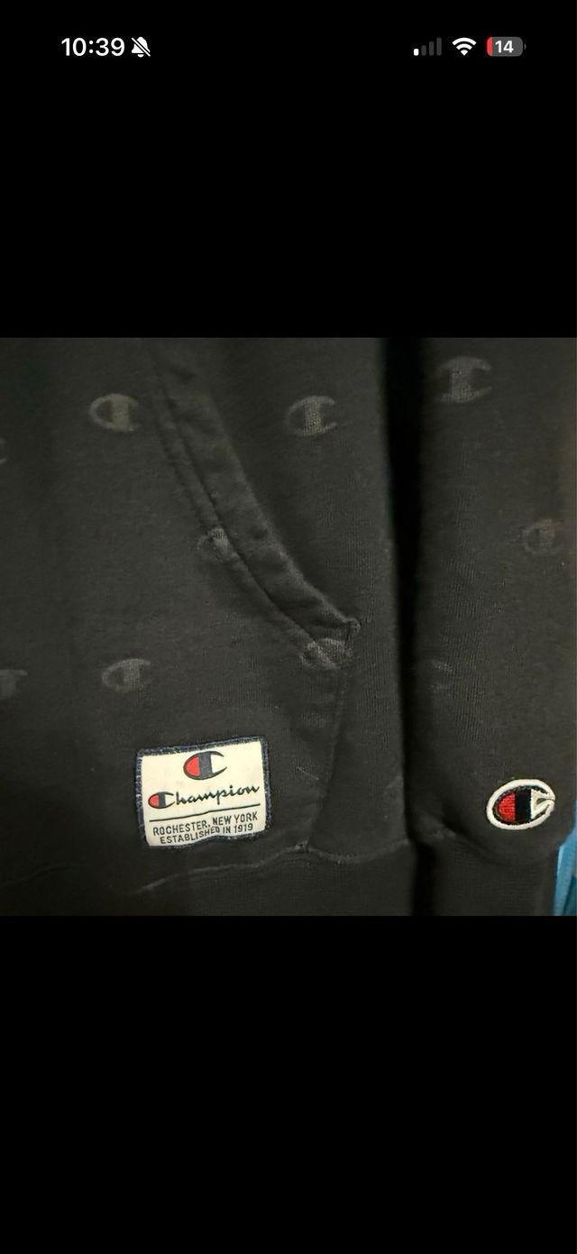 Felpa Champion Nera con Logo Ripetuto