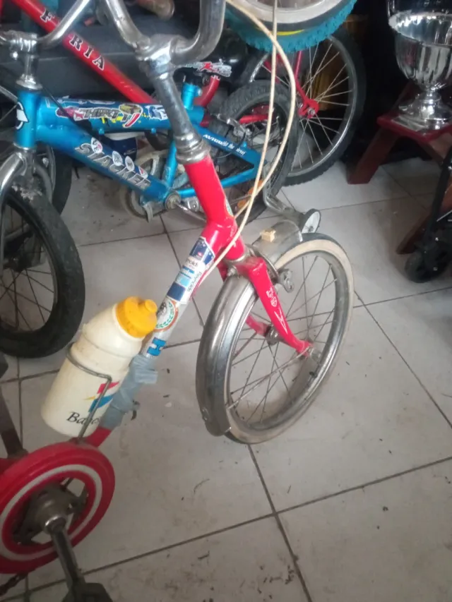 Bicicleta infantil antigua
