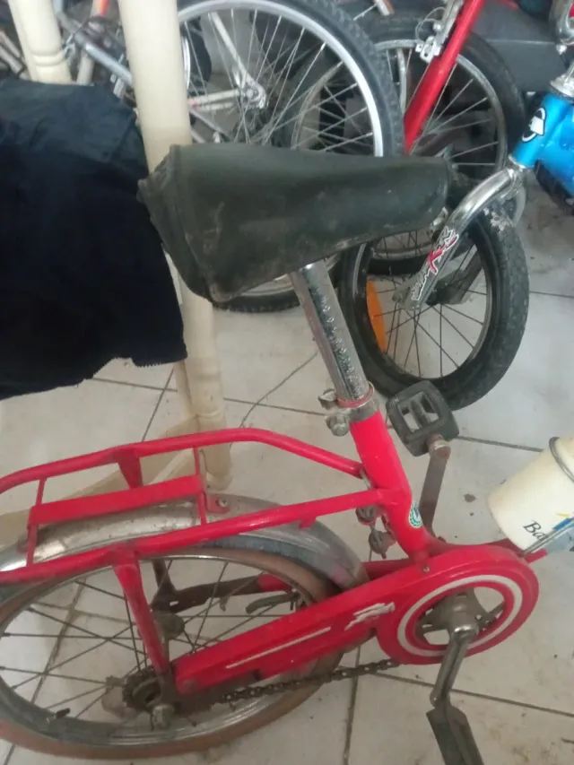 Bicicleta infantil antigua
