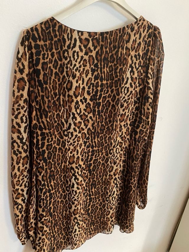 Vestido estampado leopardo manga larga
