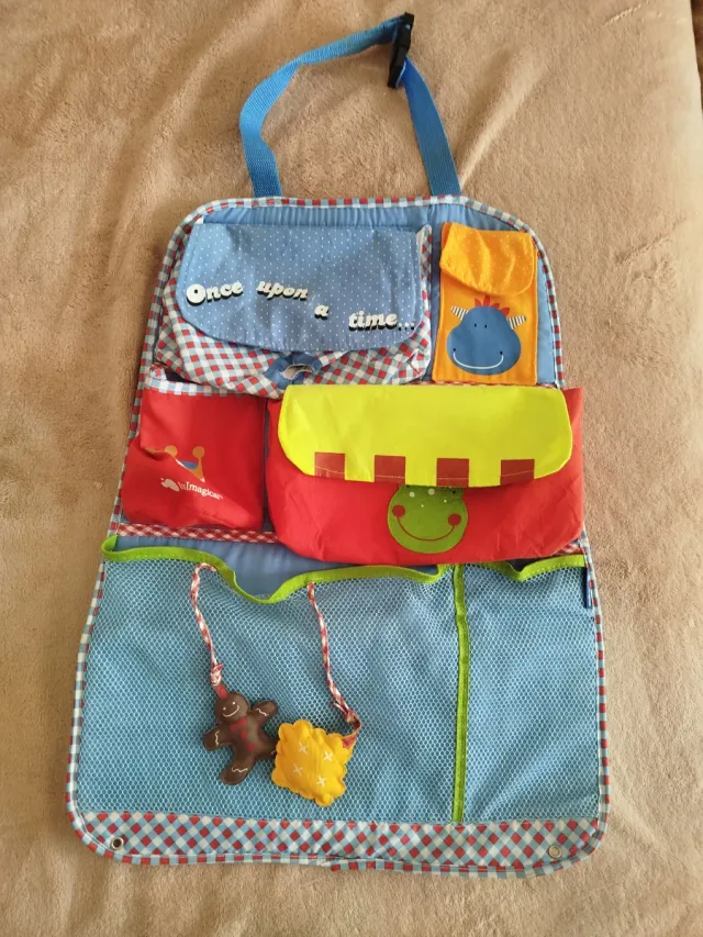 Organizador de coche para juguetes y libros