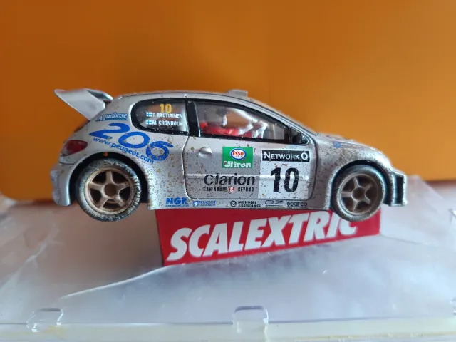 Scalextric Peugeot 206 WRC efecto barro