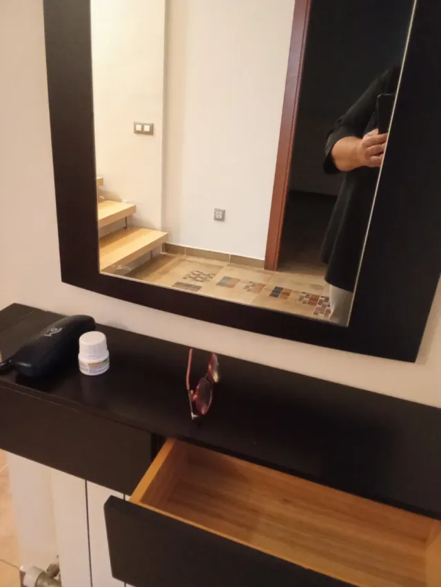 Recibidor moderno madera y cristal