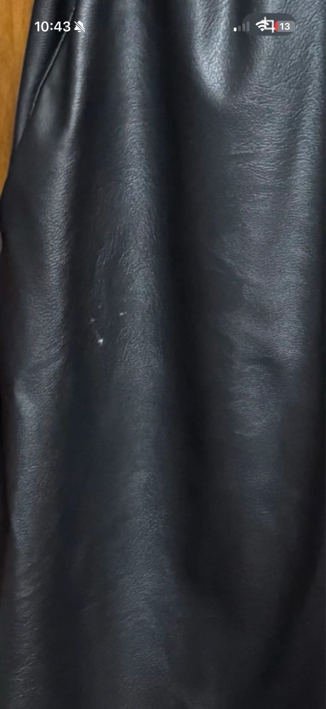 Pantaloncini neri in pelle