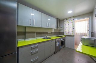 Casa adosada en venta en Otura