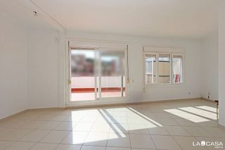 Piso en venta en El Poble Sec - Parc de Montjuïc en Barcelona