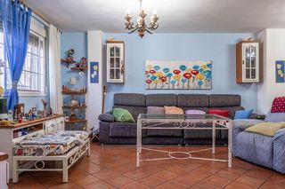 Casa adosada en venta en Ogíjares