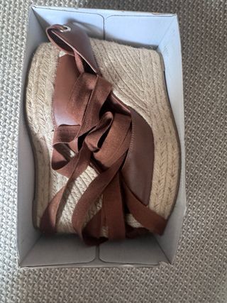 Zapatos Zara Talla 39 Cuña Marrón