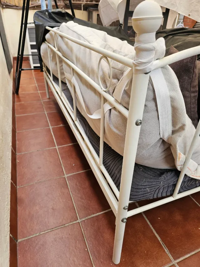 Diván exterior metal y cubierta de regalo