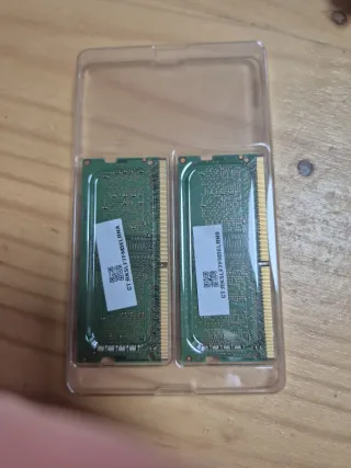 Kit 2x Micron MTA4ATF1G64HZ-3G2E2 8GB DDR4