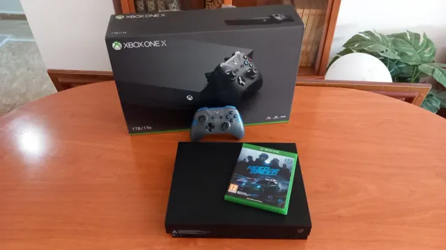 Xbox One X 1TB Negra con garantia.