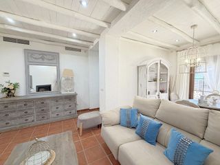 Casa adosada en venta en San Enrique-Guadiaro-Pueblo Nuevo en San Roque