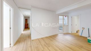 Piso en venta en Natzaret en Valencia