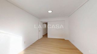 Piso en venta en Natzaret en Valencia