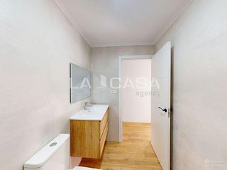 Piso en venta en Natzaret en Valencia
