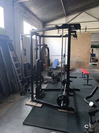 Máquina de gimnasio multifuncional Tunturi