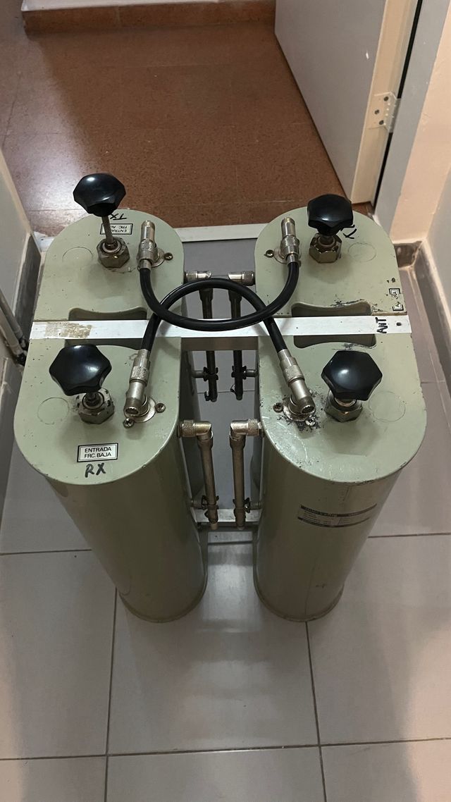 Cavidades resonantes repetidor VHF duplexor