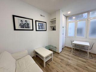 Piso en alquiler en Pacífico en Madrid