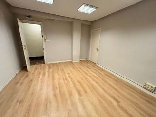 Local comercial en alquiler en Amara - Berri en San Sebastián-Donostia